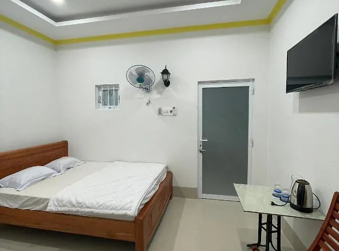 Nha Nghi Huong Tra Гостевой дом *