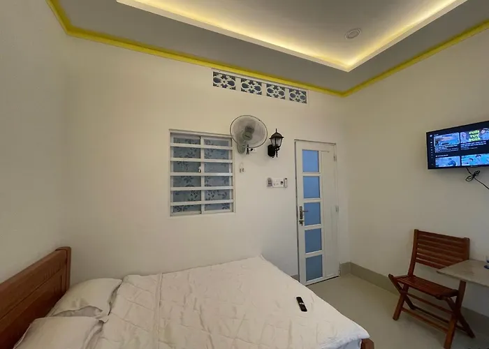 Nha Nghi Huong Tra Гостевой дом *